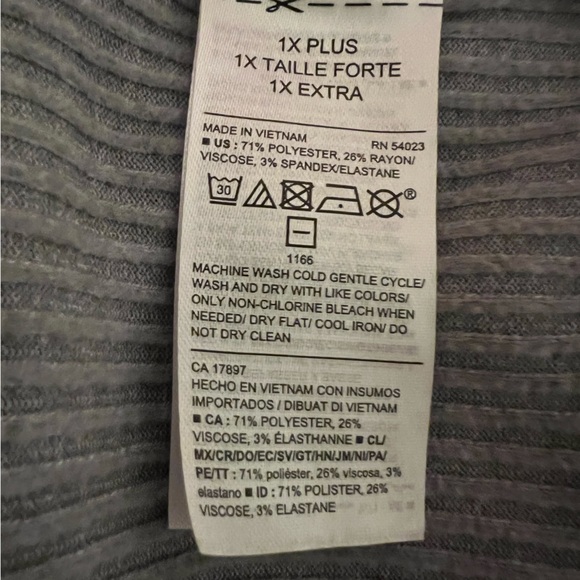 OLD NAVY mock neck short sleeve one piece - Picture 3 of 3